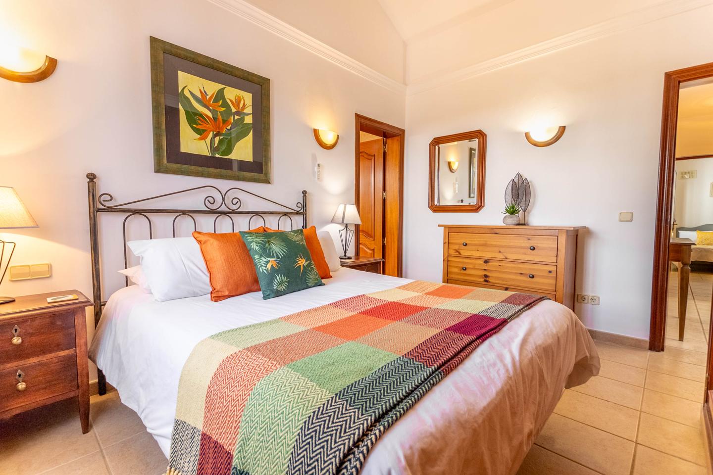 Stunning 4 Bed Detached Villa In Parque Del Rey