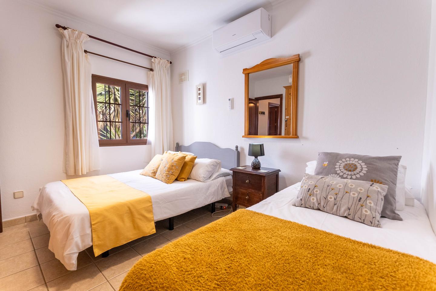 Stunning 4 Bed Detached Villa In Parque Del Rey