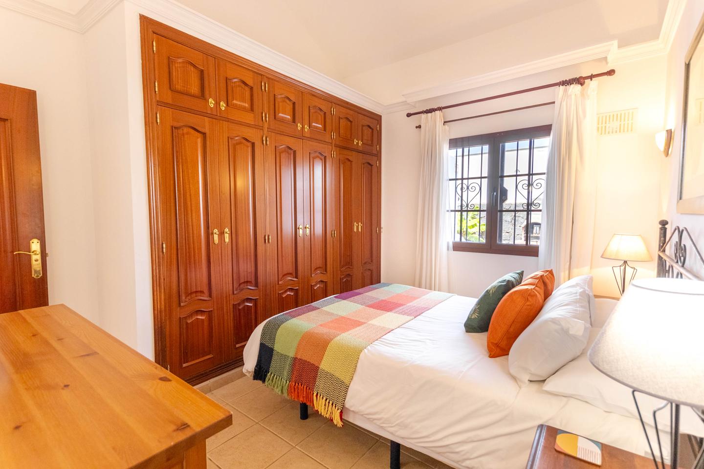 Stunning 4 Bed Detached Villa In Parque Del Rey