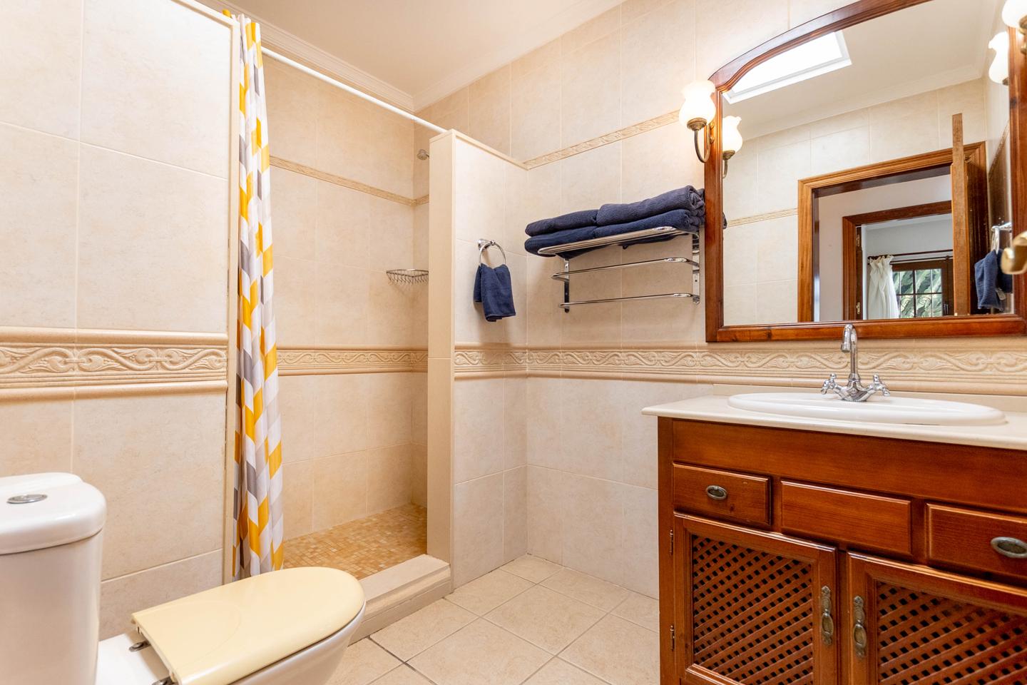 Stunning 4 Bed Detached Villa In Parque Del Rey