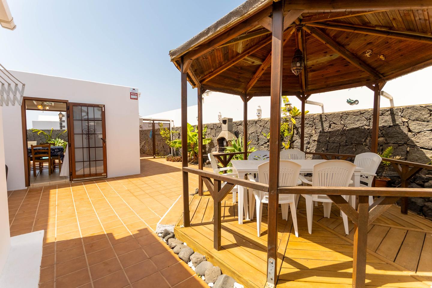 Stunning 4 Bed Detached Villa In Parque Del Rey