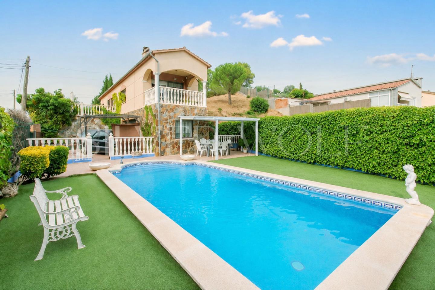 Casa / chalet en Carrer de l'Eucaliptus, Sant Esteve Sesrovires, Barcelona de 214 m2