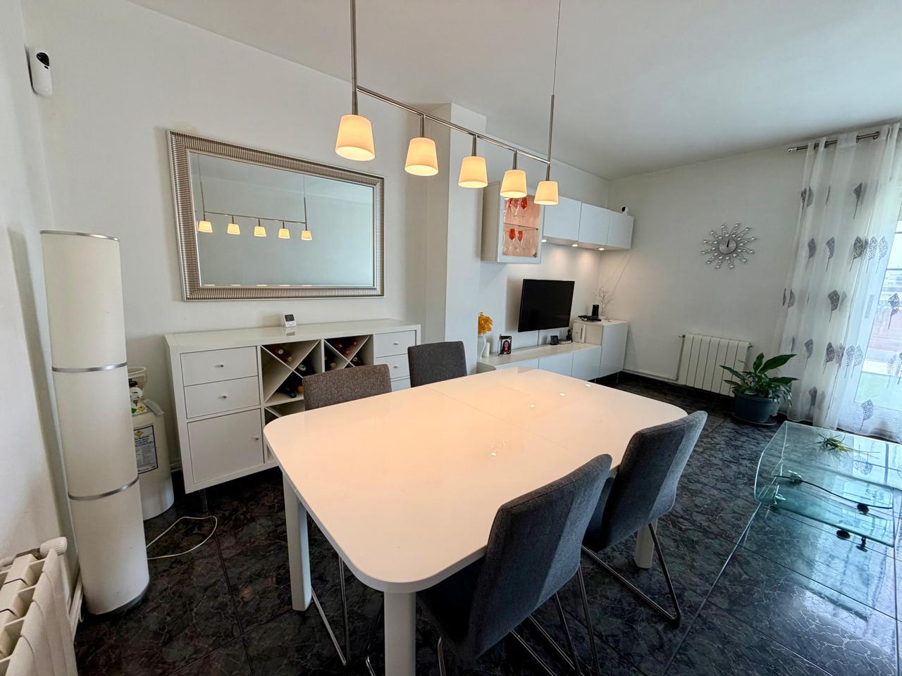 piso en montcada-i-reixac · montcada-centro 388000€