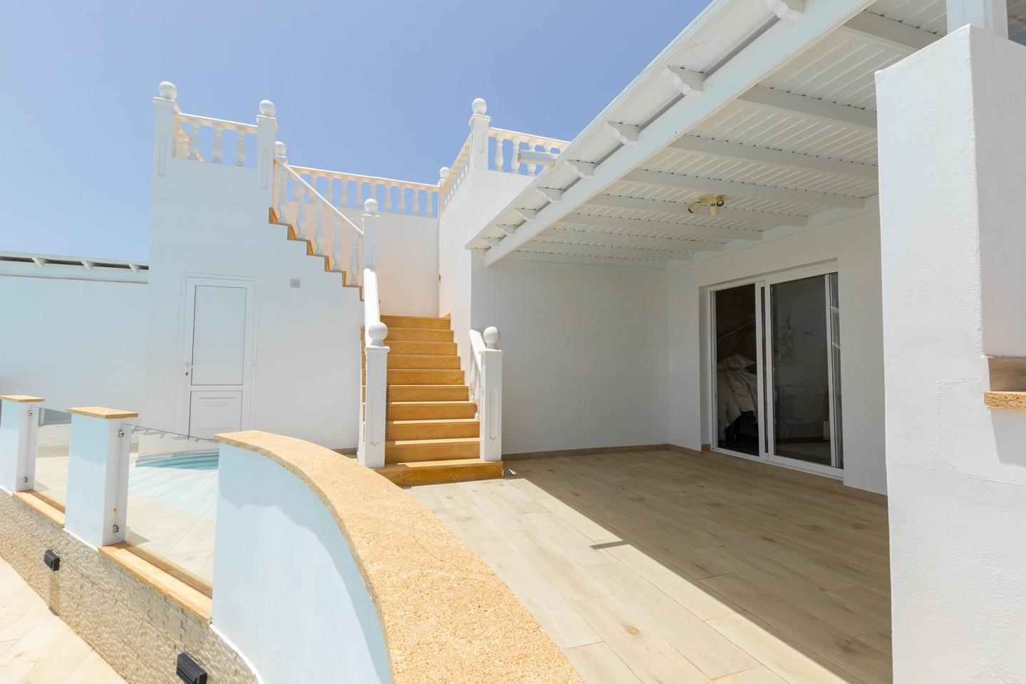 Prestigious 5 Bed Villa With Views In Playa Real