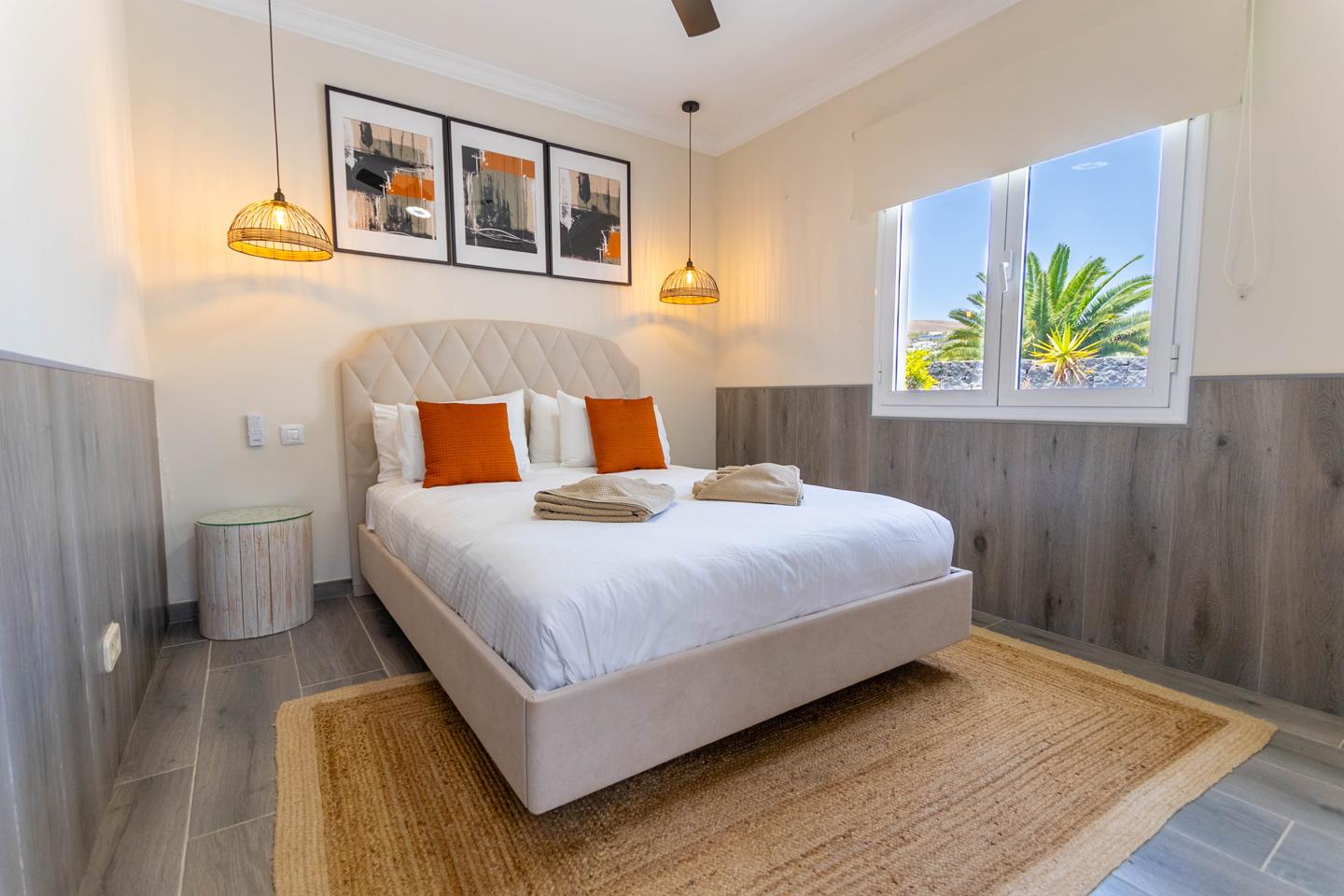 Prestigious 5 Bed Villa With Views In Playa Real