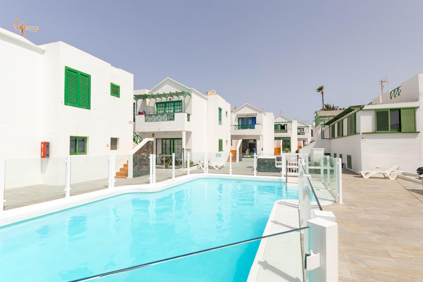 Practical Commercial Unit In San Fermin
