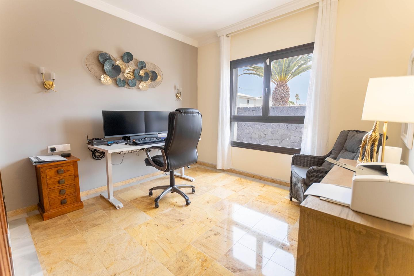 Detached Faro Park Fase 4 Villa With Garage & Pool