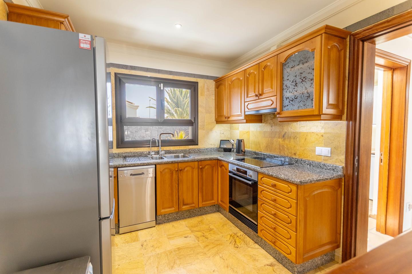 Detached Faro Park Fase 4 Villa With Garage & Pool