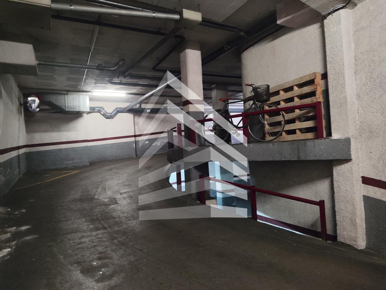 parking en barcelona · carrer-de-morales-08029 €