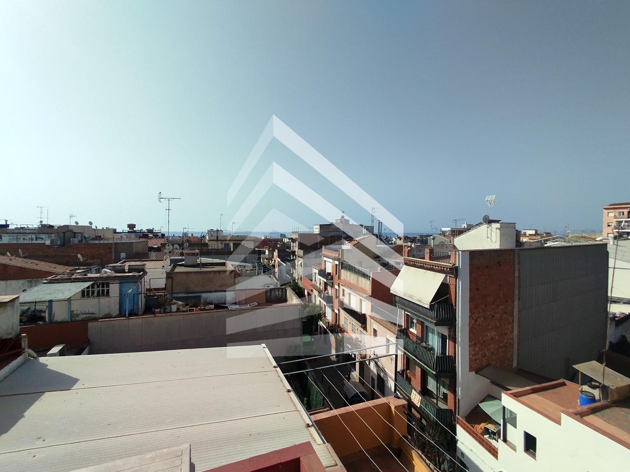 atico en mataro · carrer-del-rossello-08303 150000€