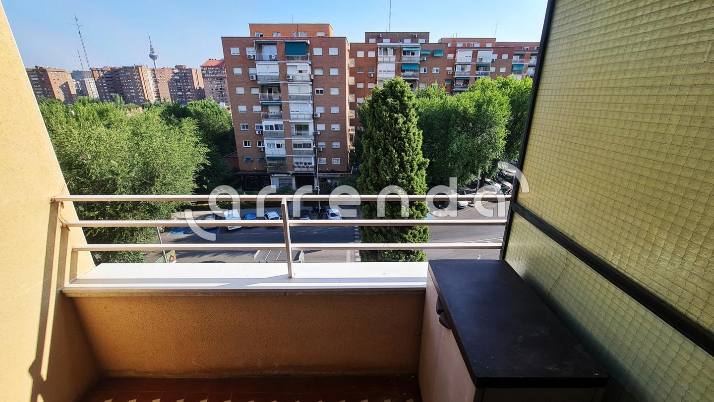 pisos en madrid · avenida-de-moratalaz-28030 1300€