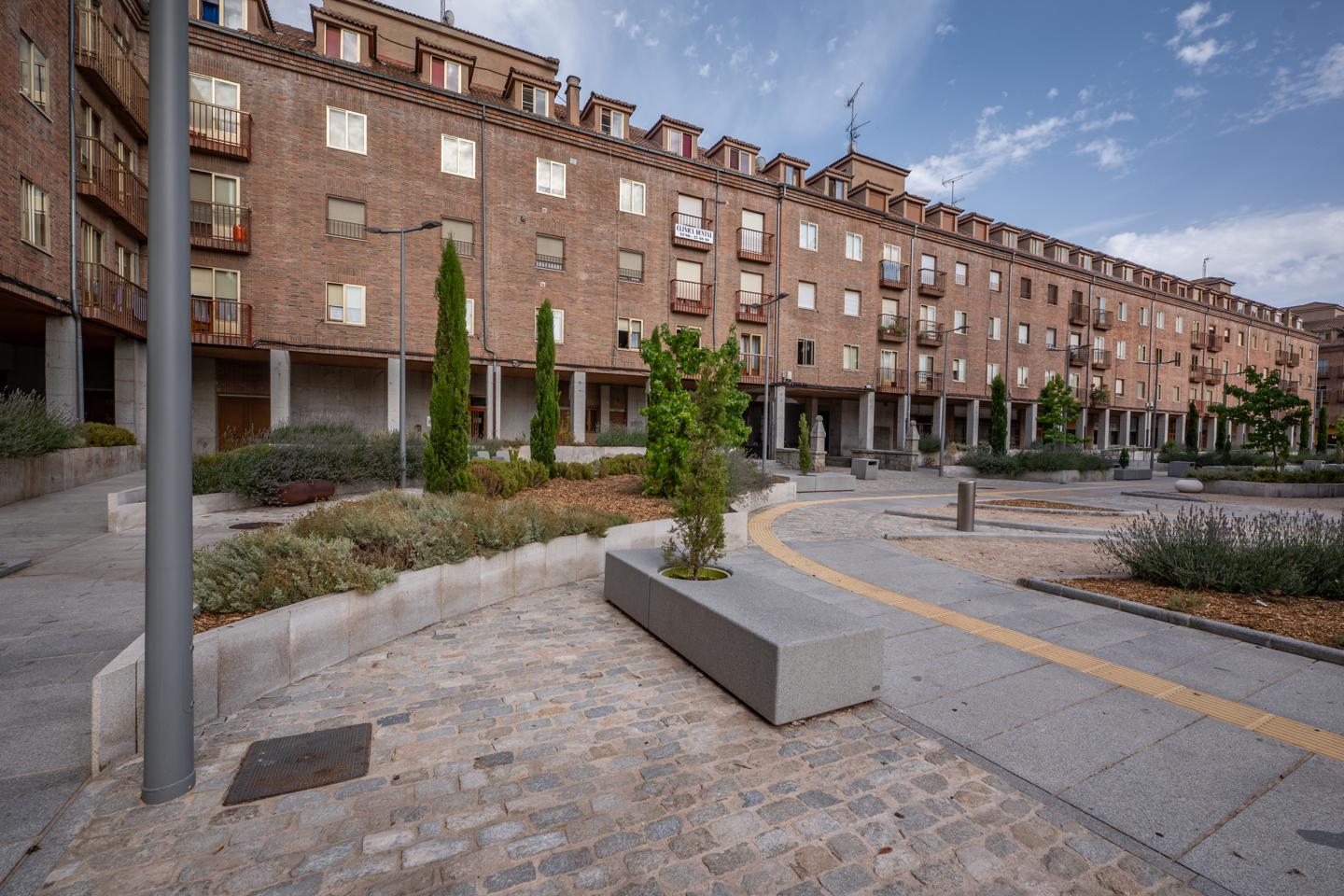 PISO EXTERIOR con TERRAZA y ASCENSOR en Zona NORTE
