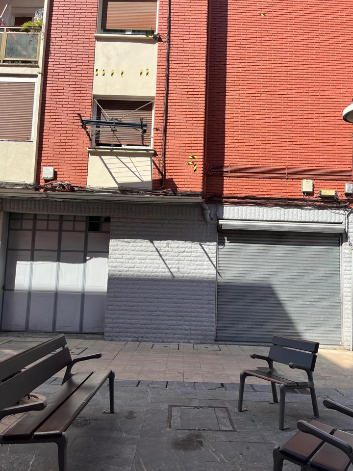 local en iurreta · uralde-kalea-48215 106500€