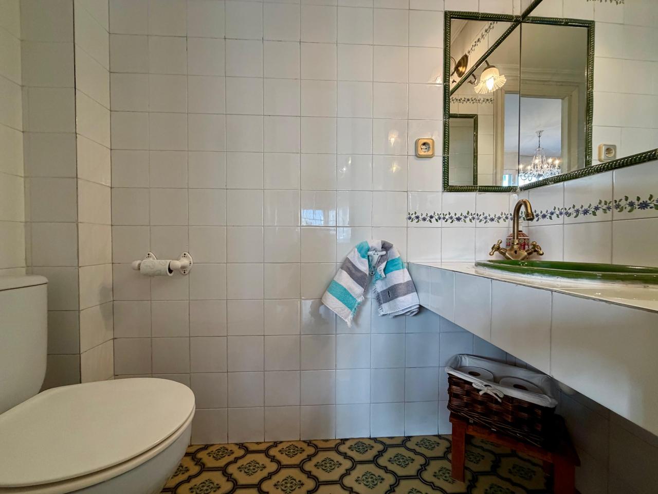casa--chalet en montcada-i-reixac · montcada-centro 690000€