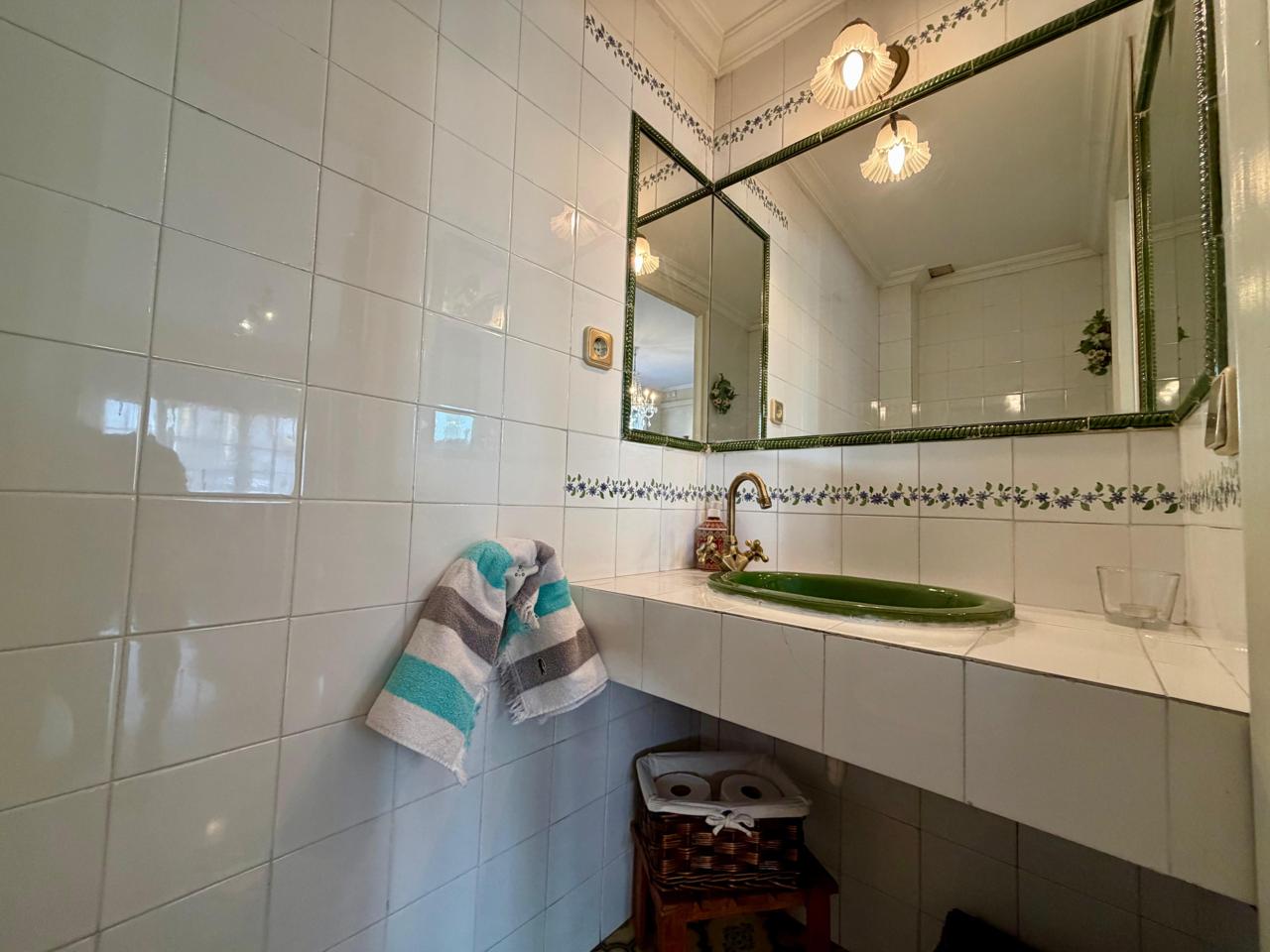 casa--chalet en montcada-i-reixac · montcada-centro 690000€