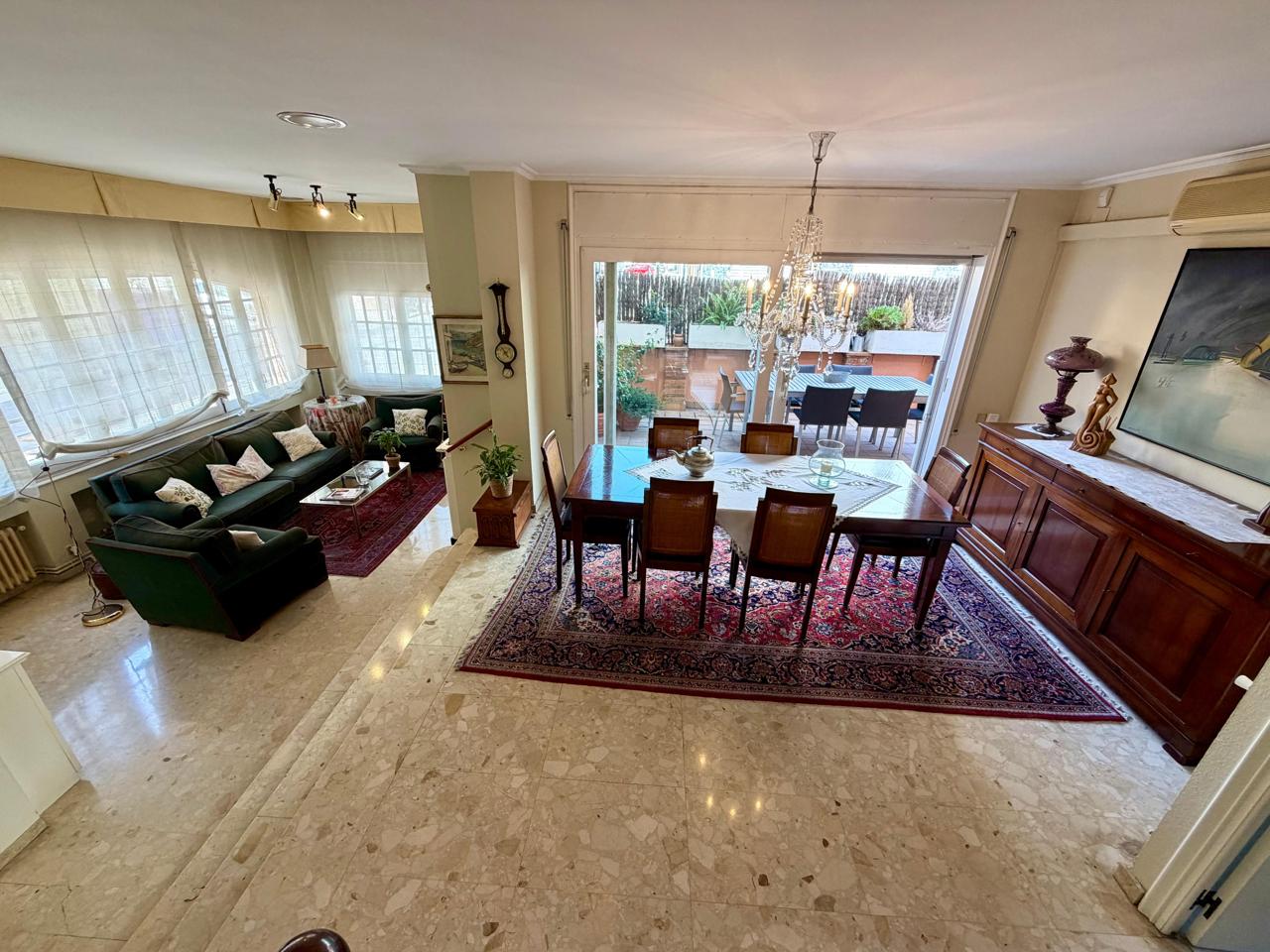 casa--chalet en montcada-i-reixac · montcada-centro 690000€