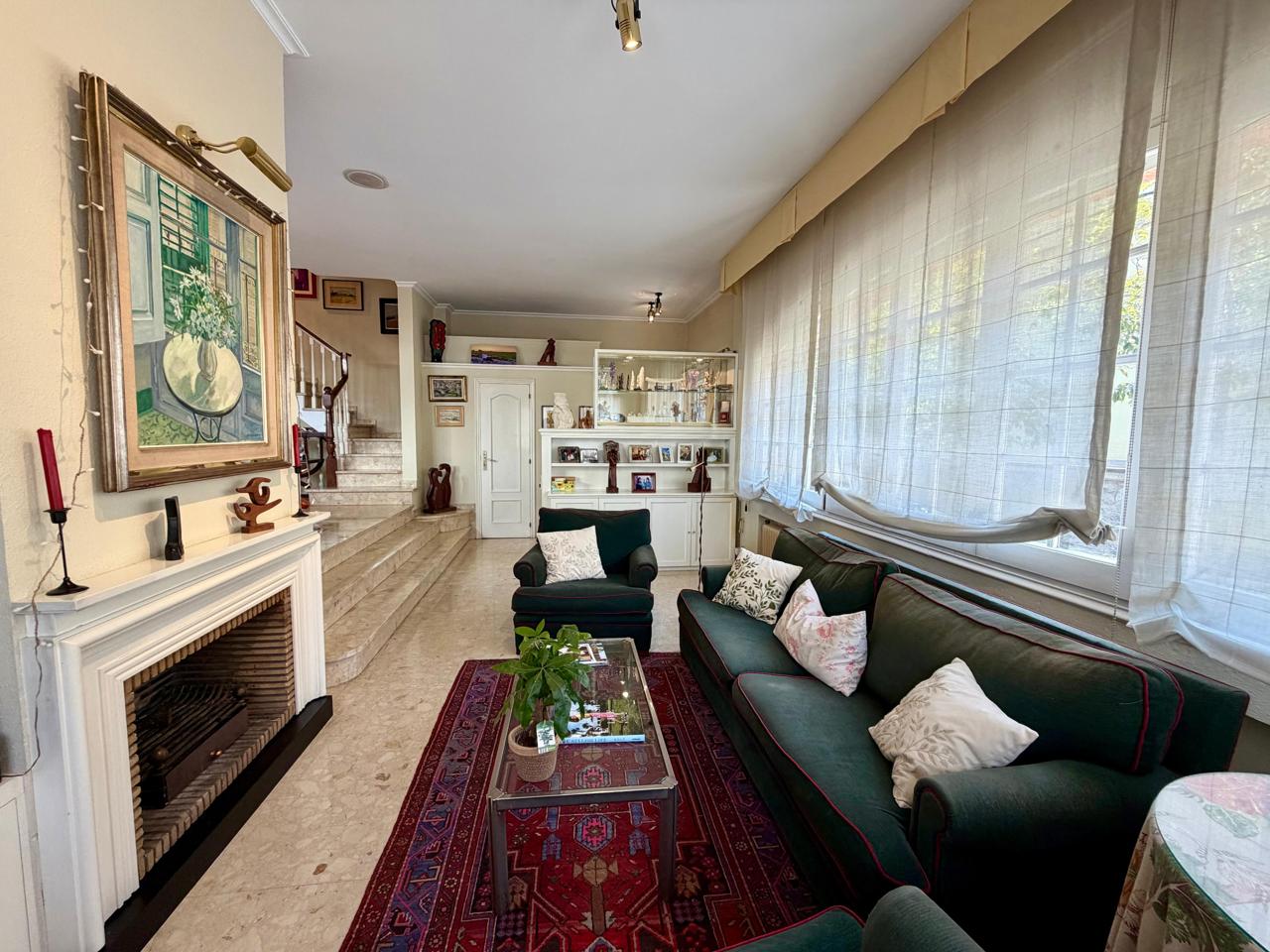 casa--chalet en montcada-i-reixac · montcada-centro 690000€