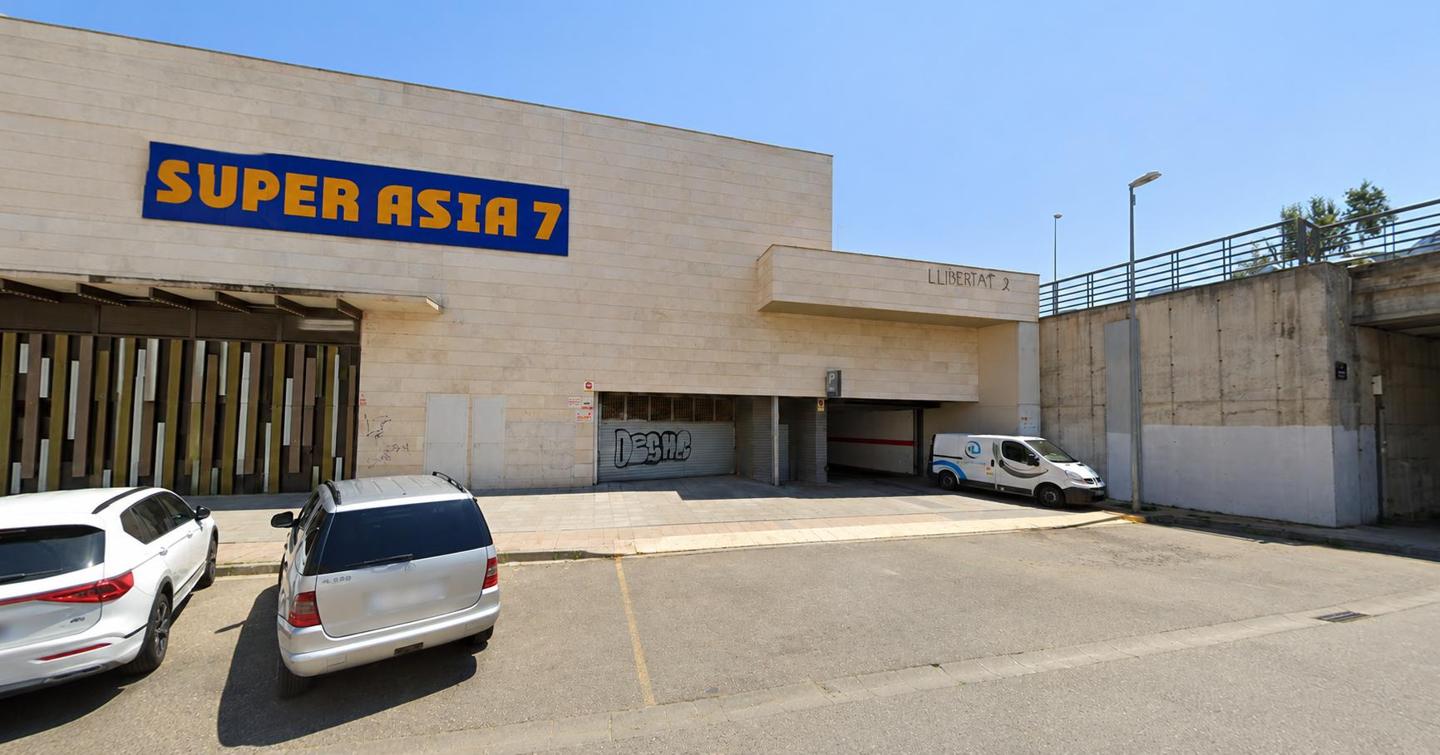 Plaza de parking en Carrer de Guillem de Beziers, Lleida, Lleida de 20 m2