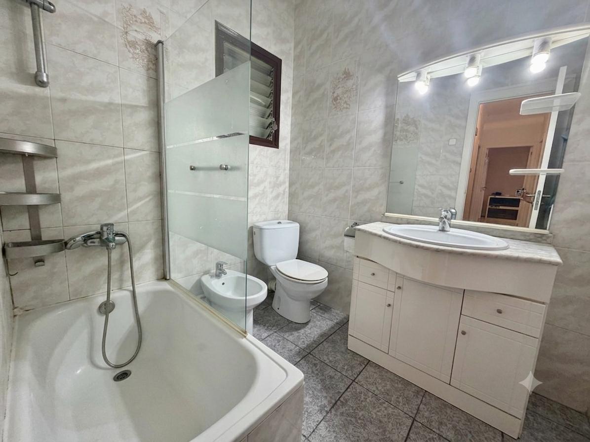 piso en montcada-i-reixac ·  235000€