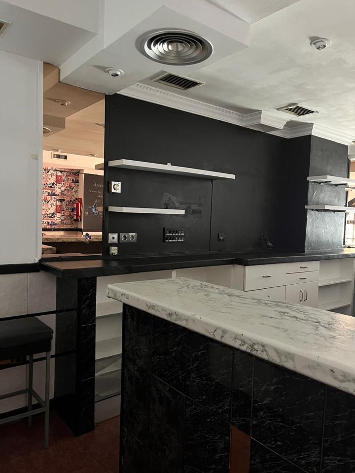 local en zaldibar · munibe-zehar-kalea-48250 500€