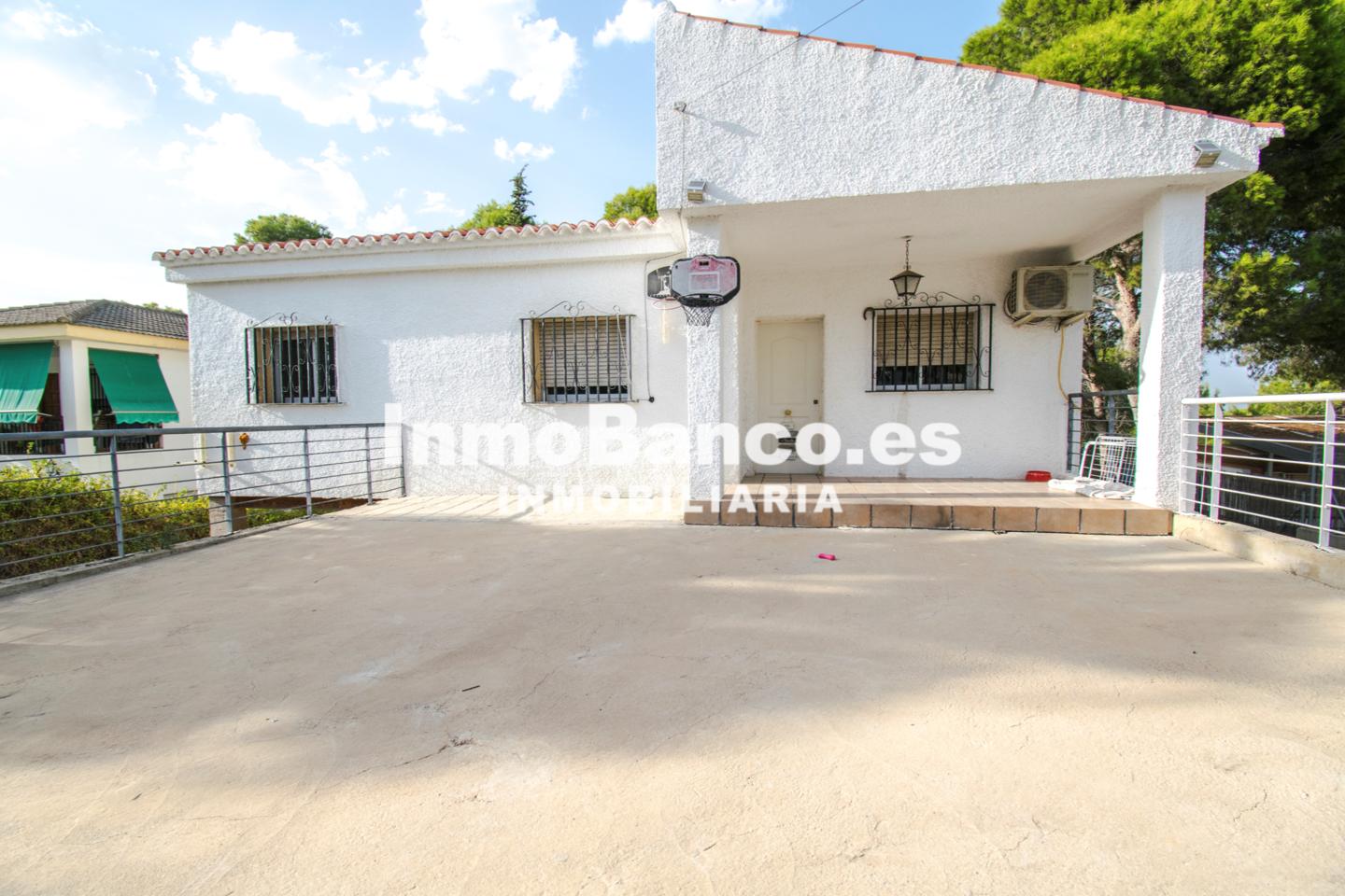 Casa / chalet en Chiva, Valencia de 166 m2