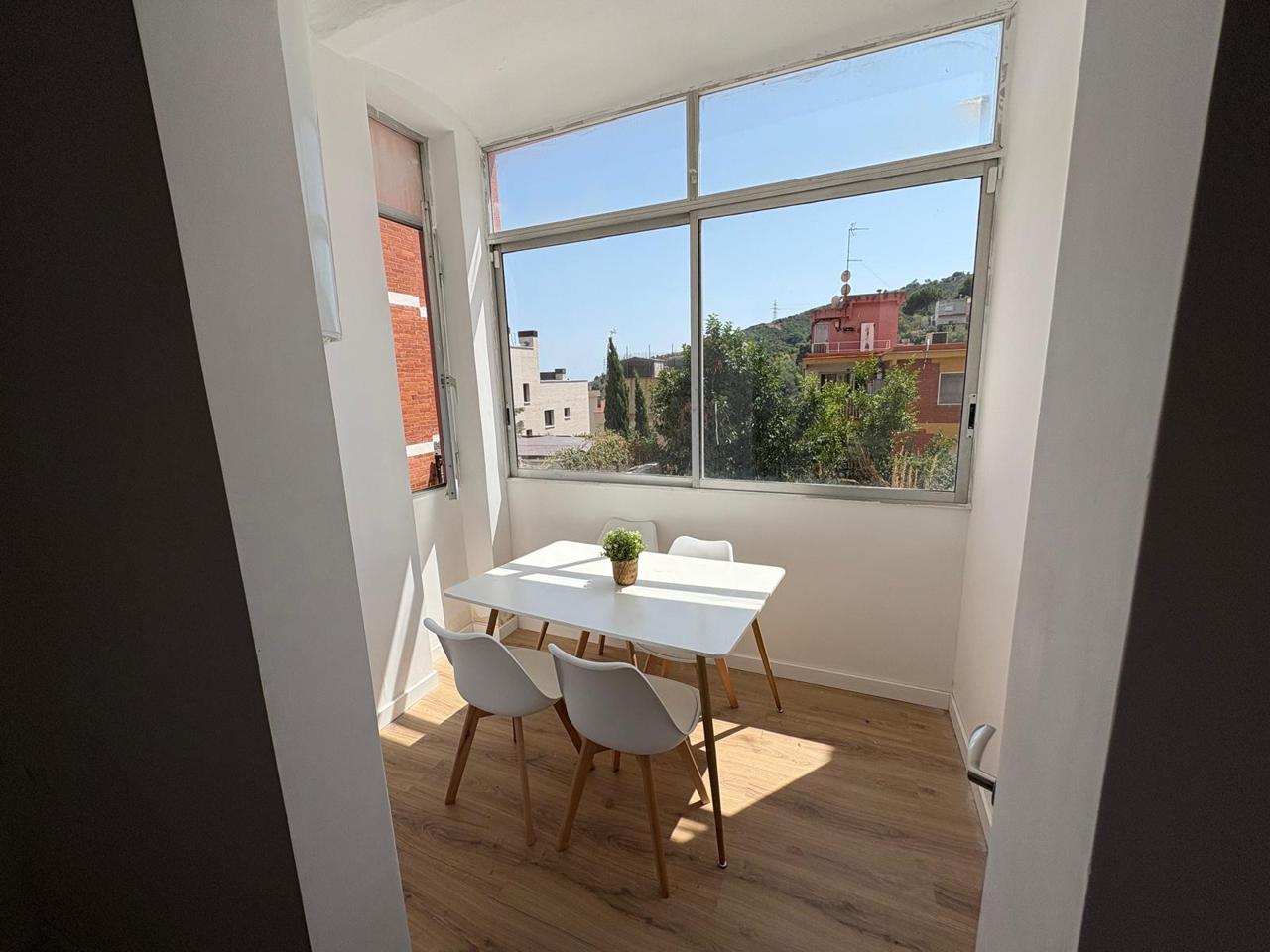 villas en barcelona · avinguda-d'elies-pages-08035 438400€