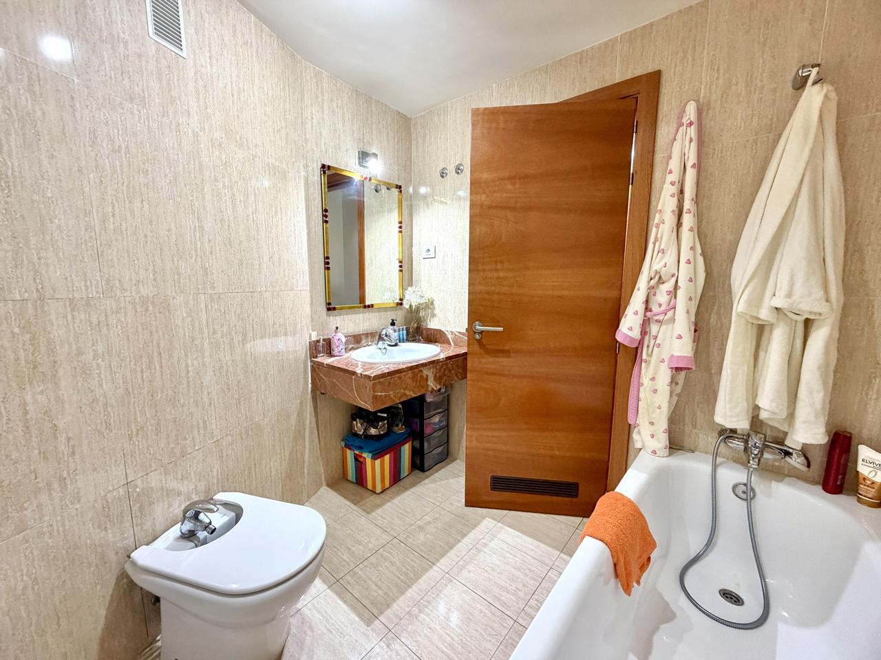 pisos en santa-cruz-de-tenerife · calle-de-bethencourt-y-molina-38003 380000€