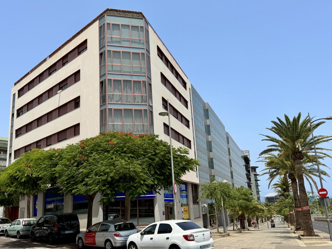 pisos en santa-cruz-de-tenerife · calle-de-bethencourt-y-molina-38003 380000€