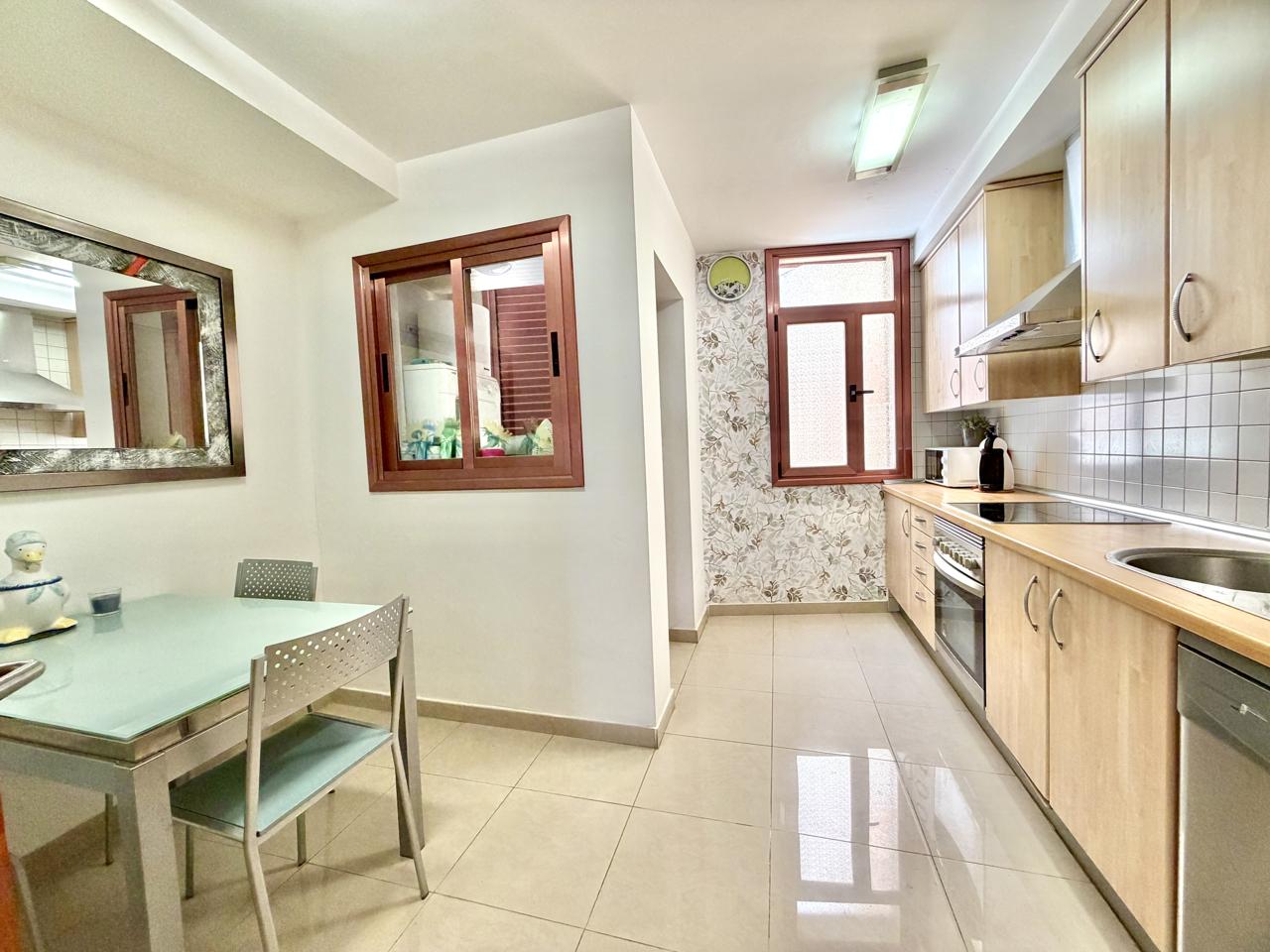 pisos en santa-cruz-de-tenerife · calle-de-bethencourt-y-molina-38003 380000€