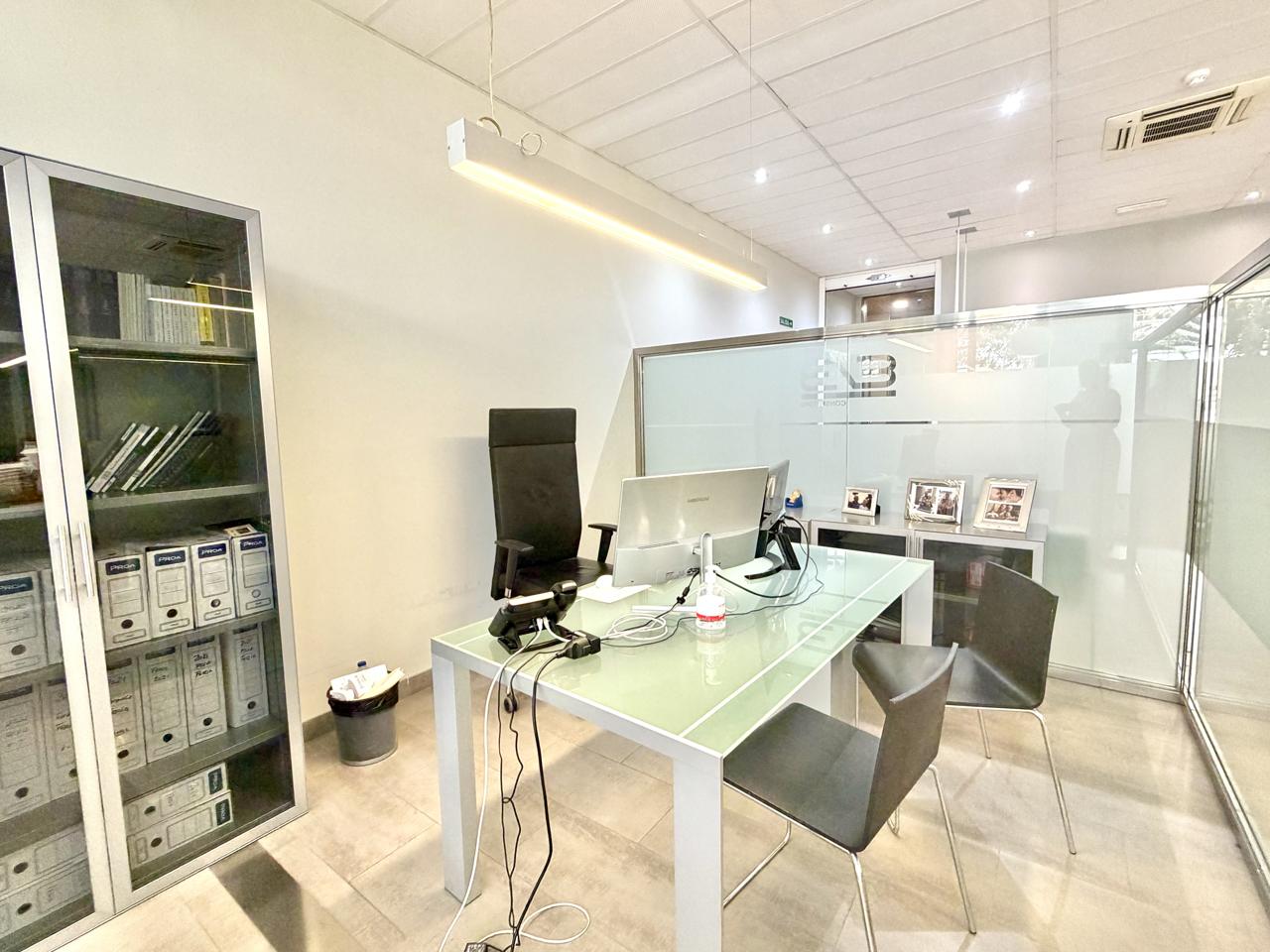 oficina en santa-cruz-de-tenerife · paseo-milicias-de-garachico-38002 300000€