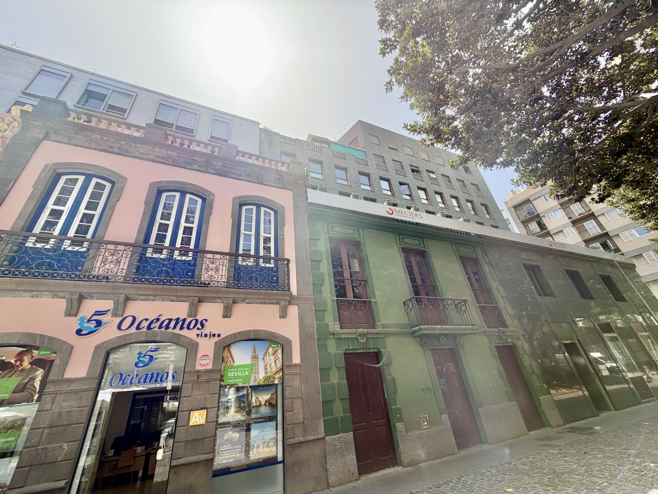 oficina en santa-cruz-de-tenerife · paseo-milicias-de-garachico-38002 300000€