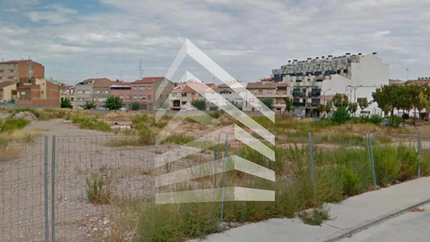 terrenos en tarrega · carrer-de-roger-de-lluria-25300 875000€