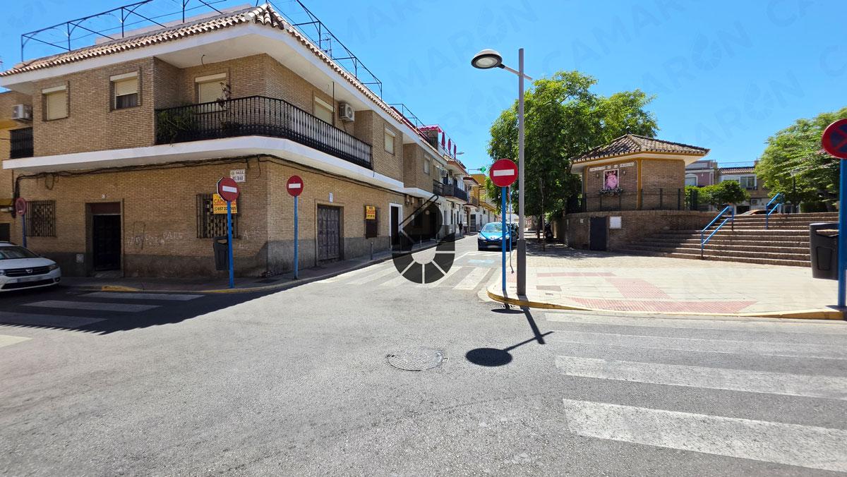 Local en venta en Mairena del Aljarafe de 122 m2 REF:04355