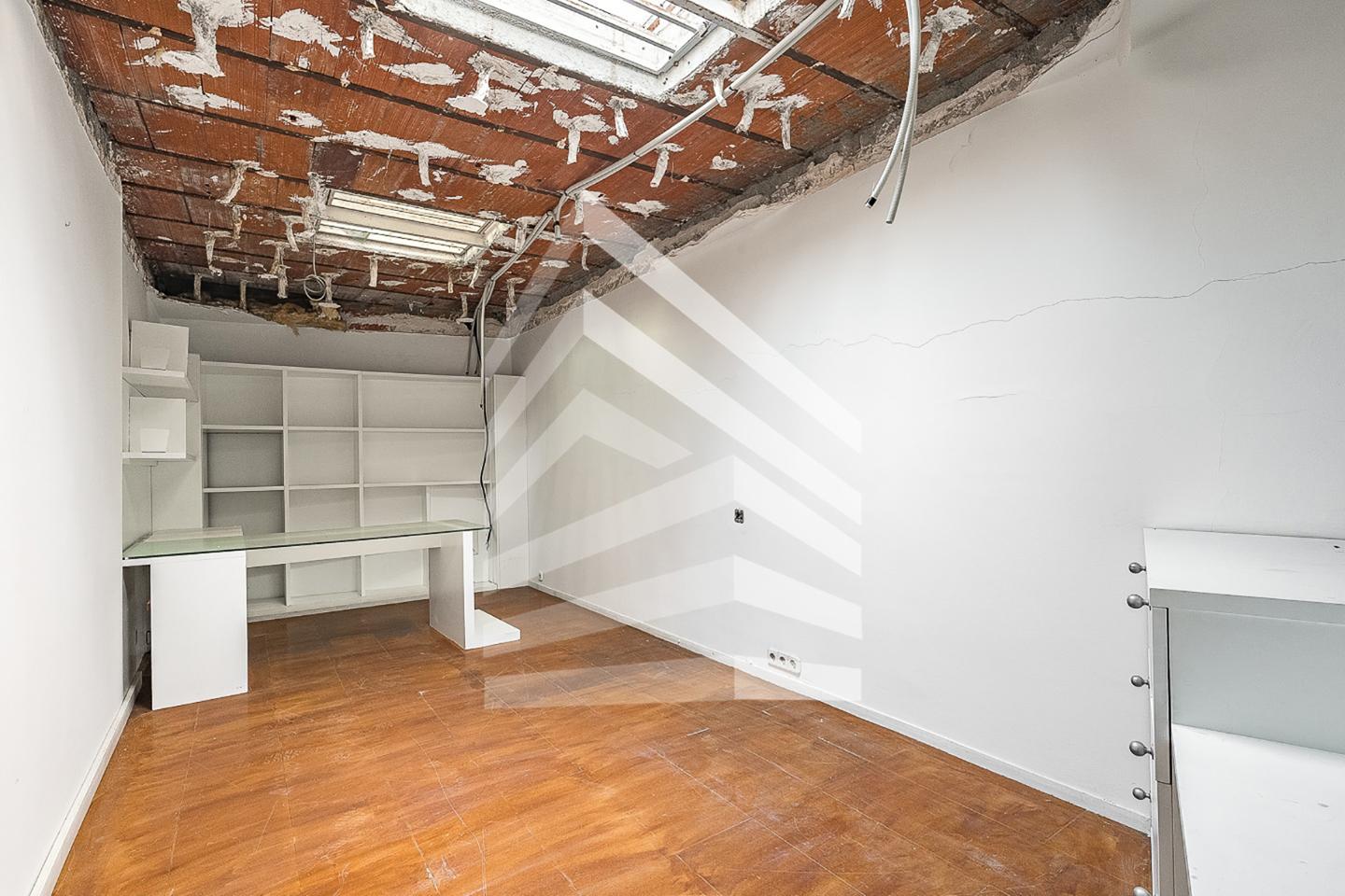 locales-comerciales en barcelona · placa-del-doctor-letamendi-08004 2498€
