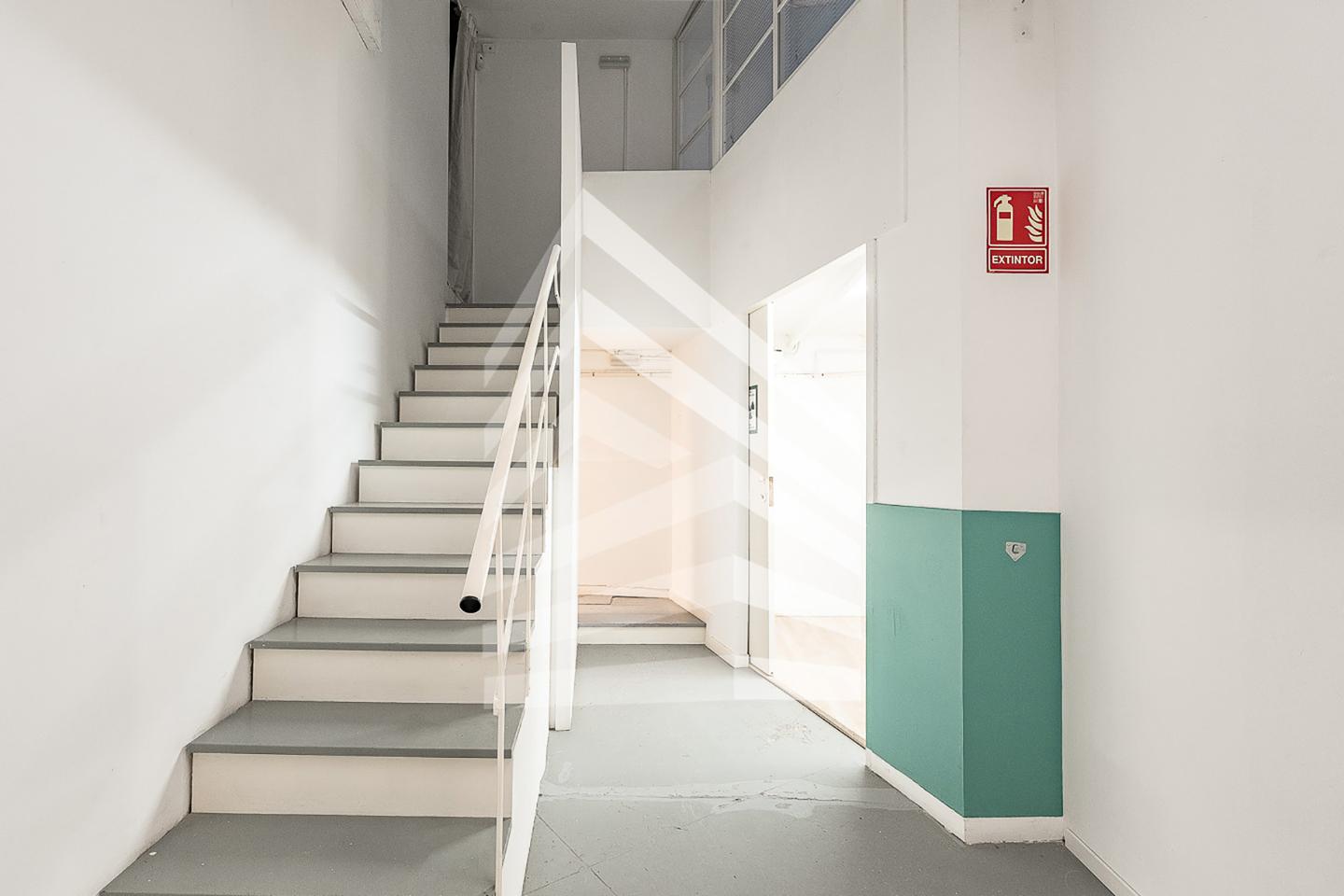 locales-comerciales en barcelona · placa-del-doctor-letamendi-08004 2498€
