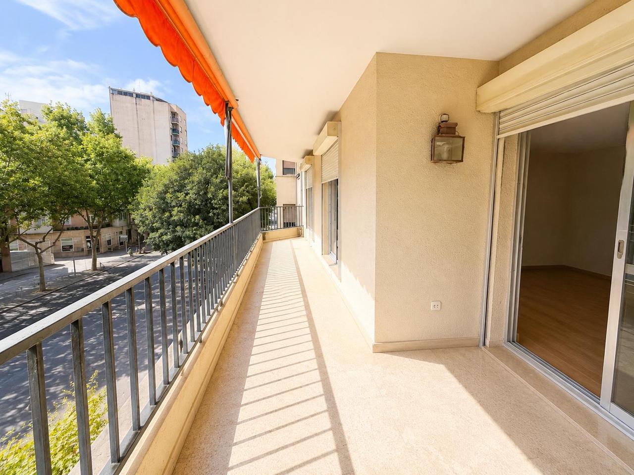 Piso en Carrer de Julià Alvarez, Palma, Illes Balears de 150 m2