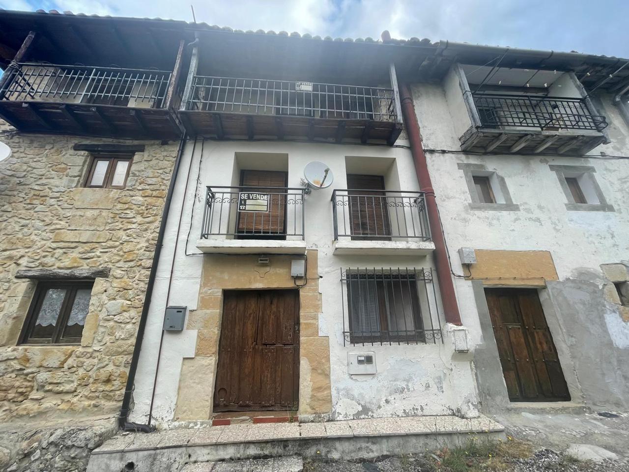 Villa in mayor, Quintana Entrepeñas, Burgos of 222 m2