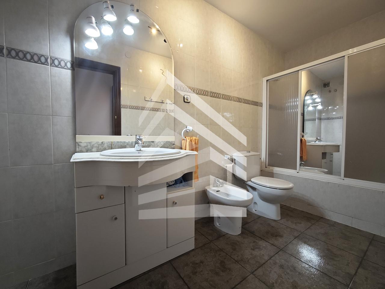 casas-adosadas en lleida · carrer-de-castelldans-25001 230000€