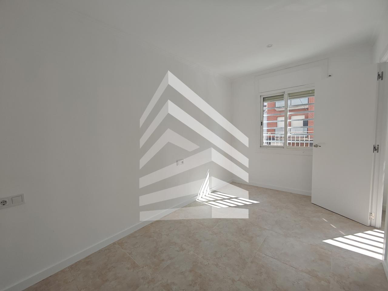 pisos en terrassa · carrer-renaixement-08226 170000€