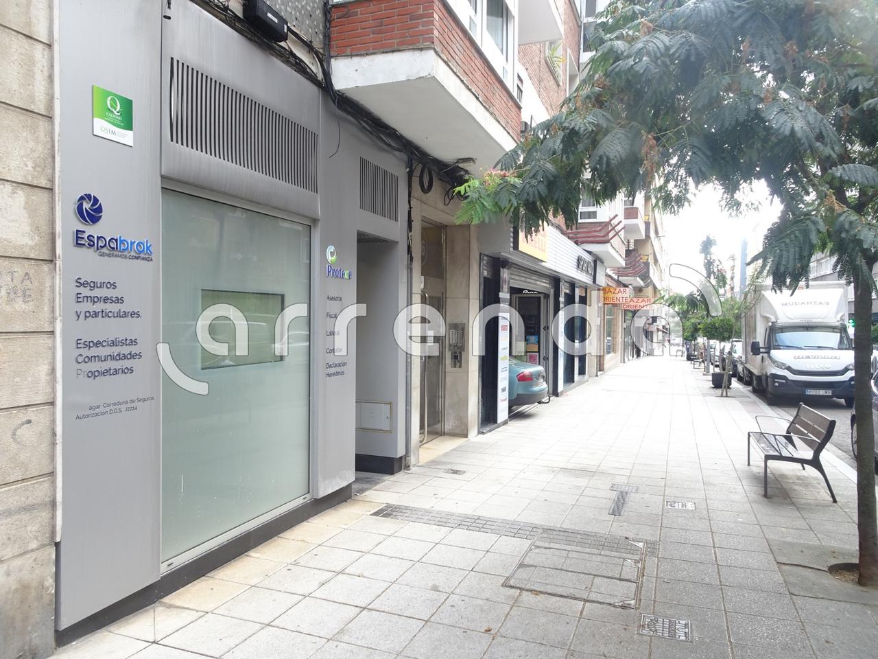 locales-comerciales en santander · floranes 1400€