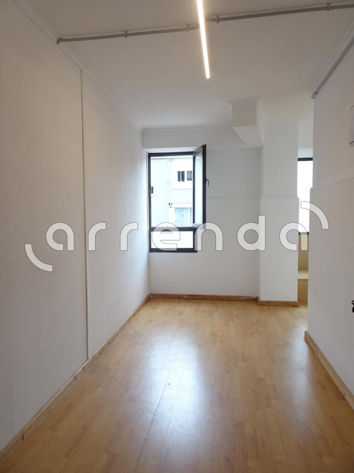 locales-comerciales en santander · general-davila 650€