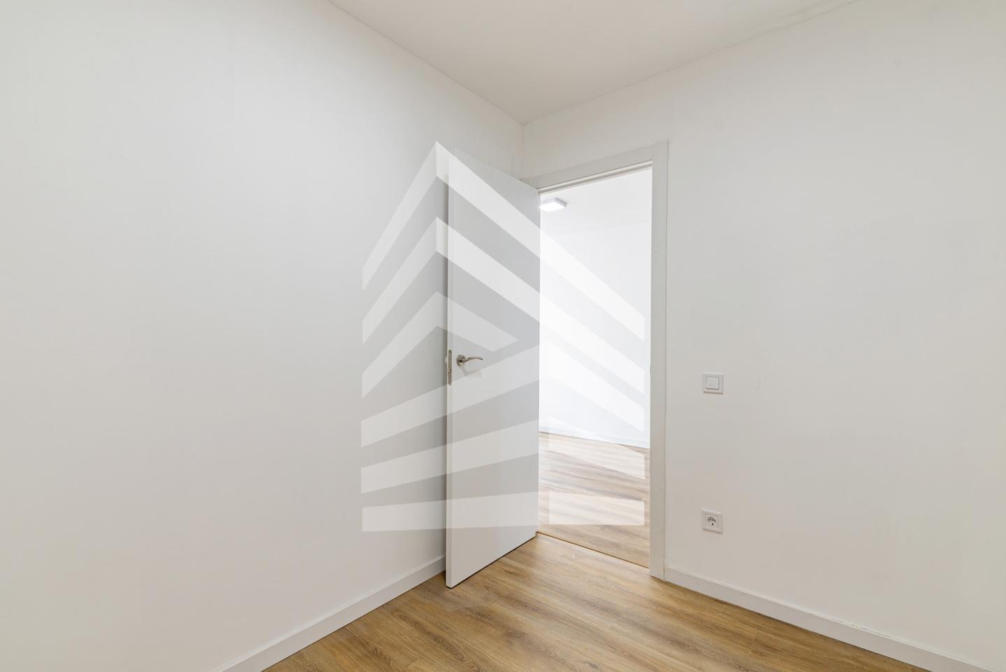 pisos en barcelona · carrer-del-rossello-08903 215000€
