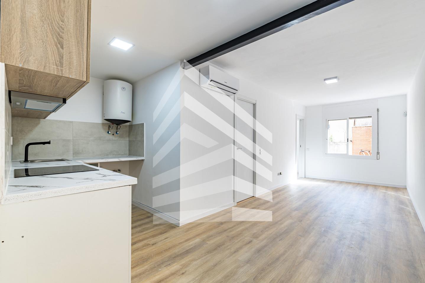 pisos en barcelona · carrer-del-rossello-08903 215000€