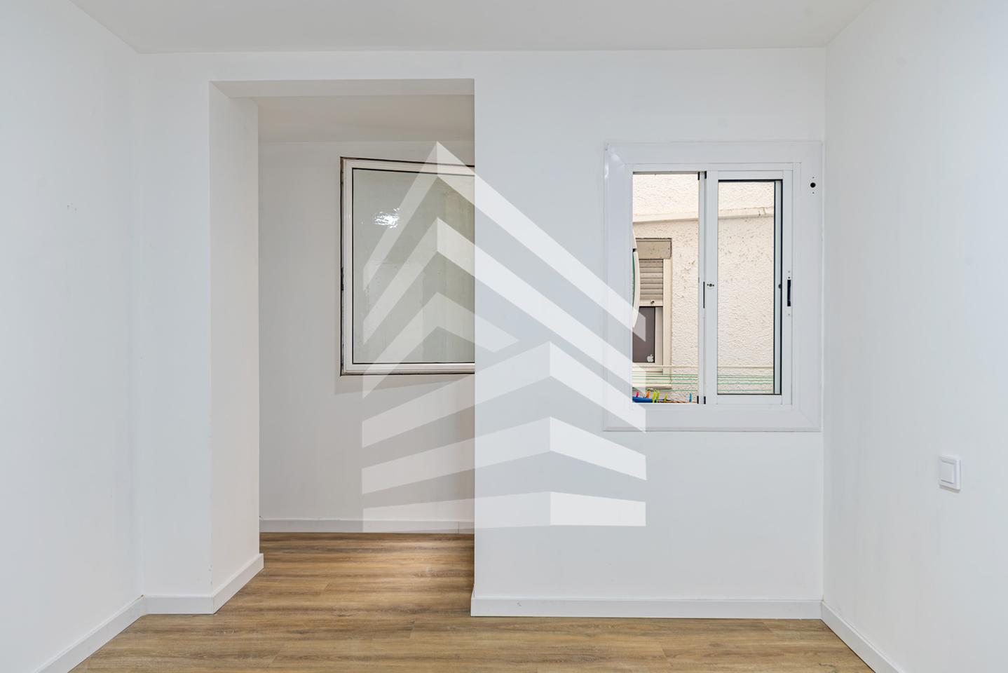 pisos en barcelona · carrer-del-rossello-08903 215000€