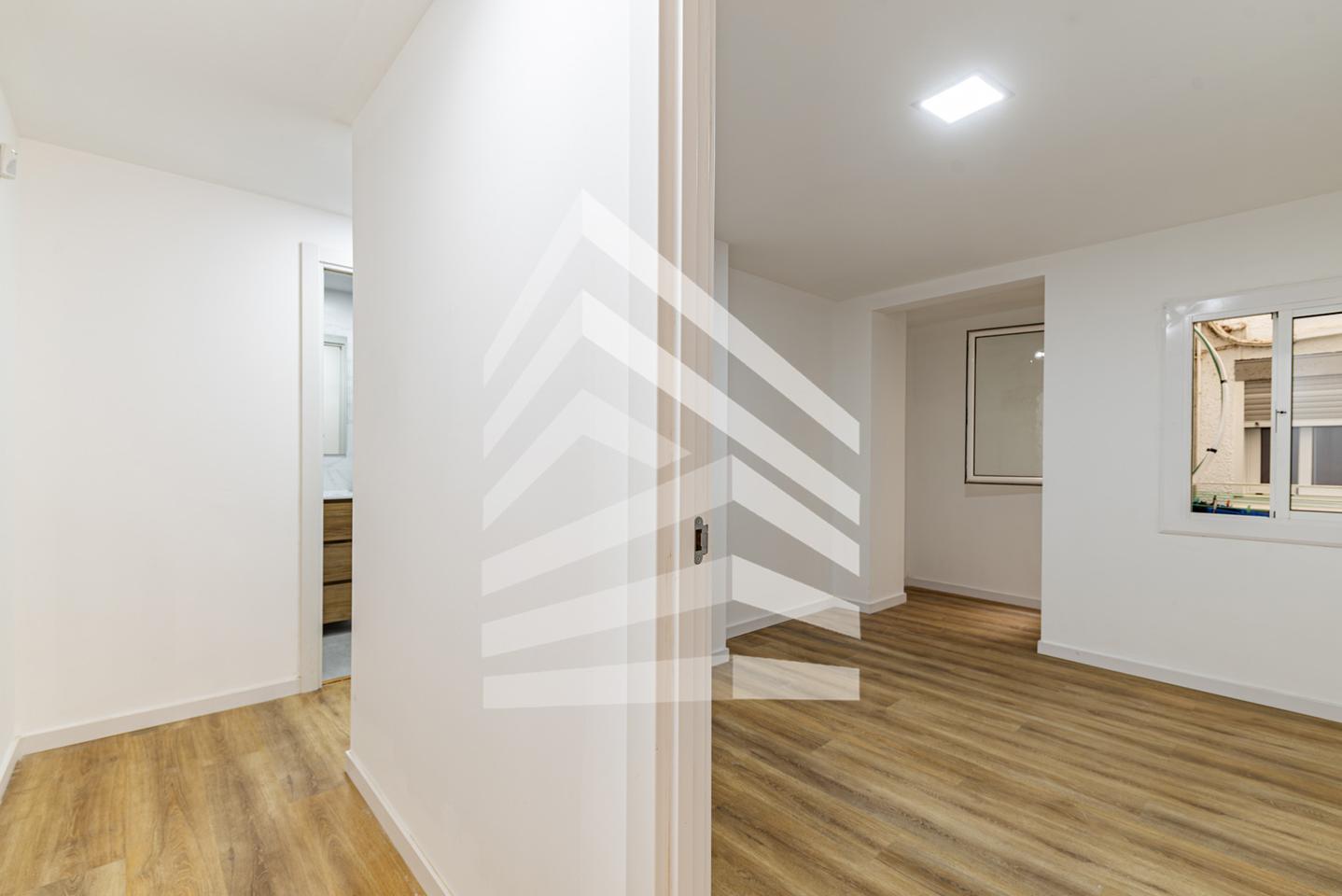 pisos en barcelona · carrer-del-rossello-08903 215000€