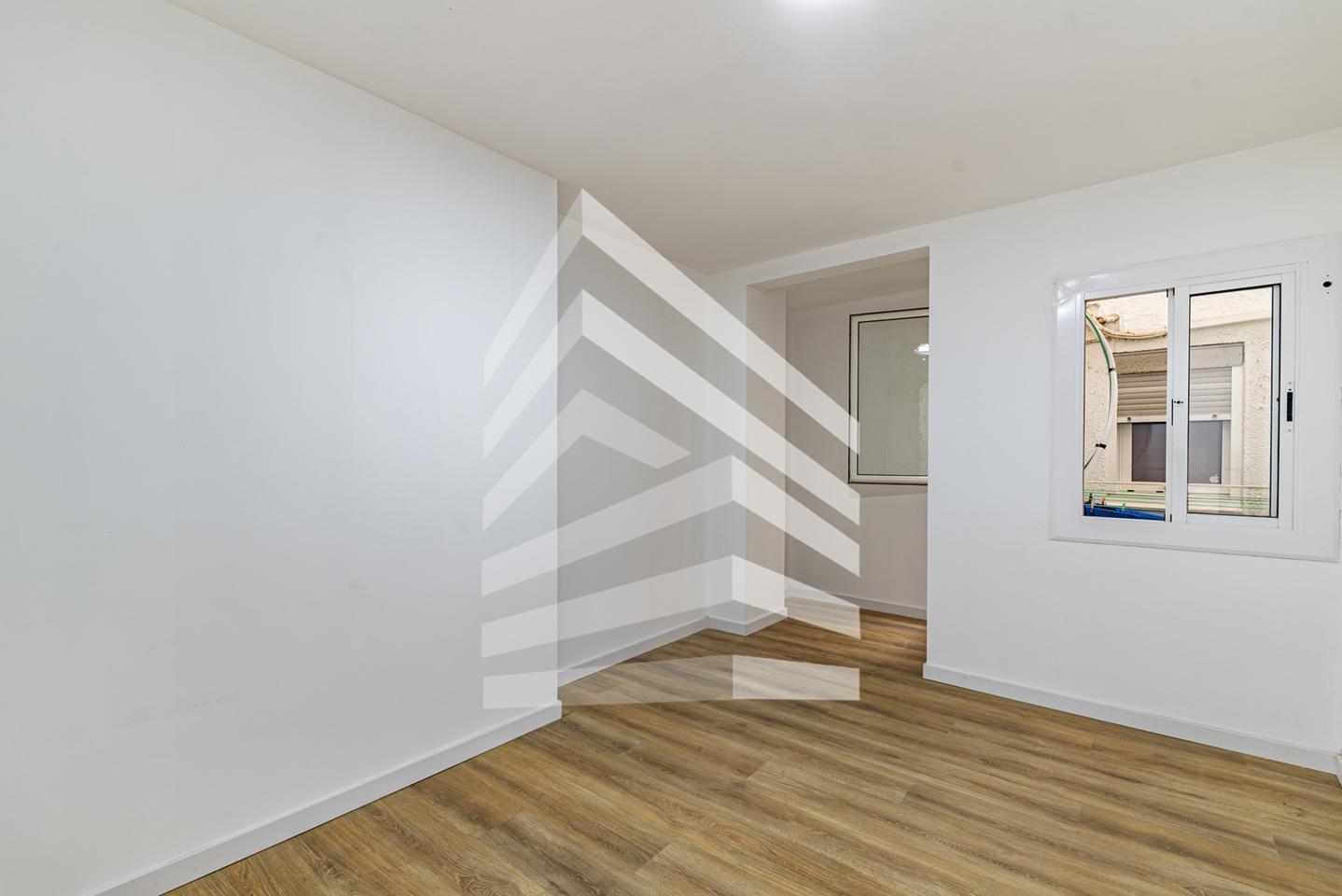pisos en barcelona · carrer-del-rossello-08903 215000€