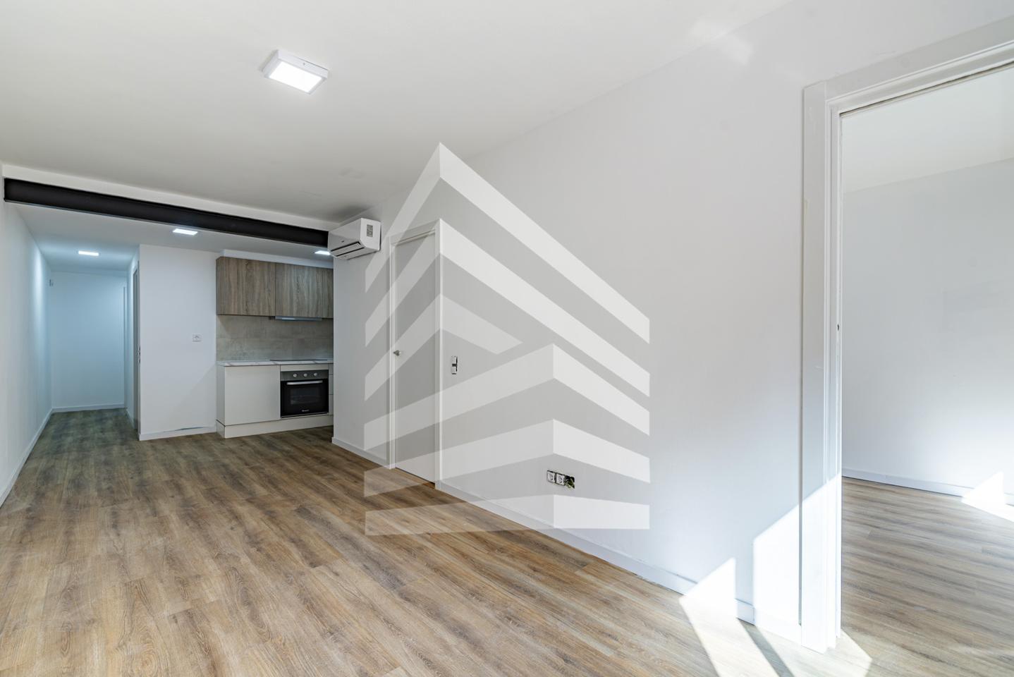 pisos en barcelona · carrer-del-rossello-08903 215000€
