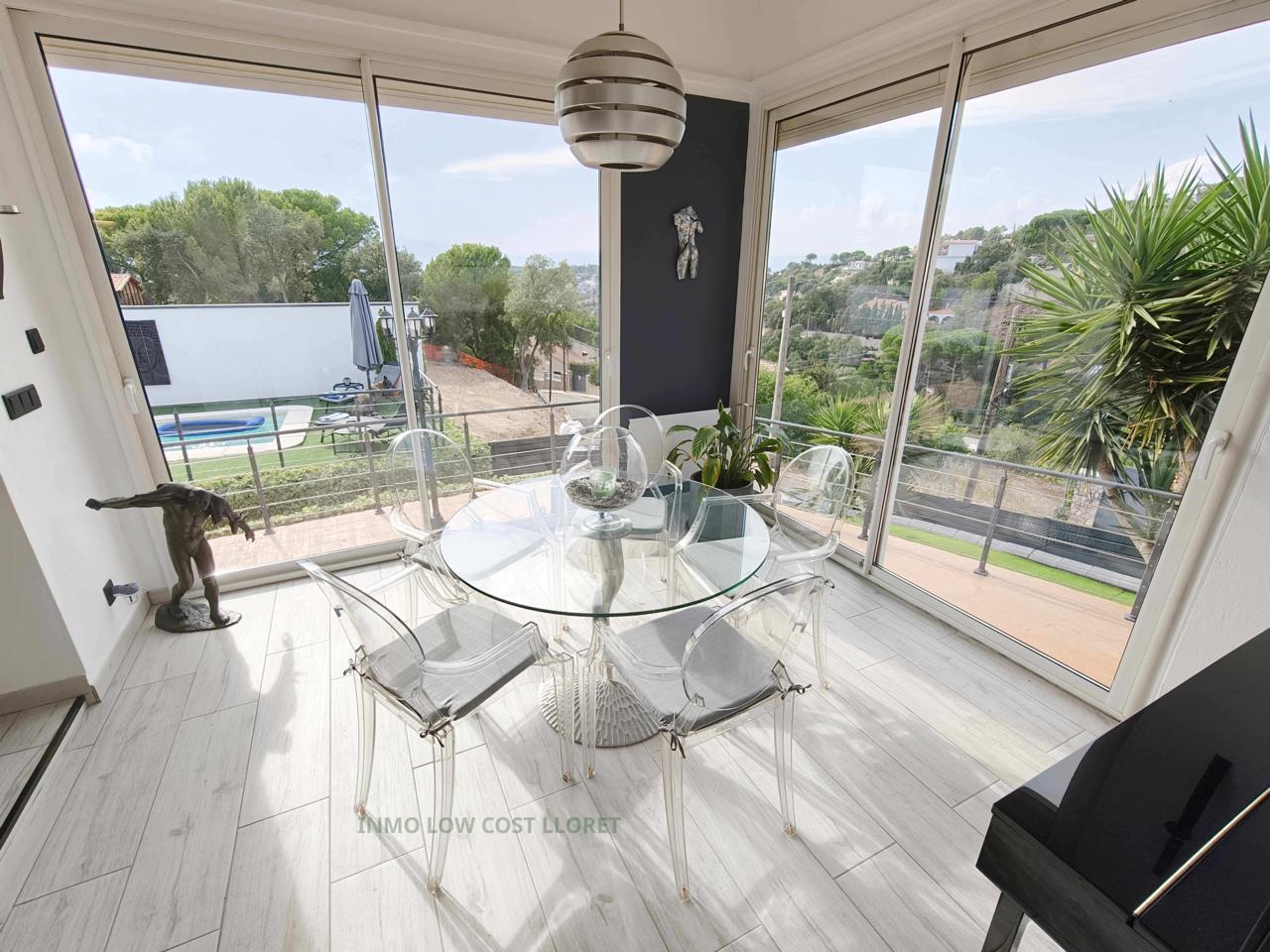 Casa / chalet en Carrer Alzina, Vidreres, Girona de 108 m2