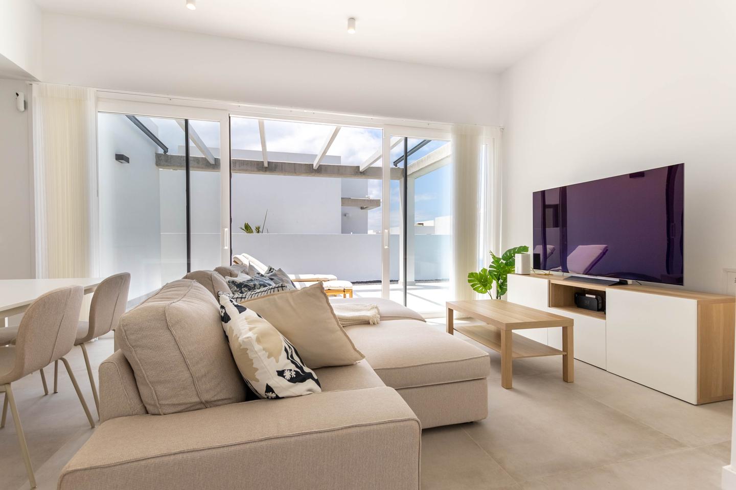 Contemporary 3 Bed Detached Villa With Pool