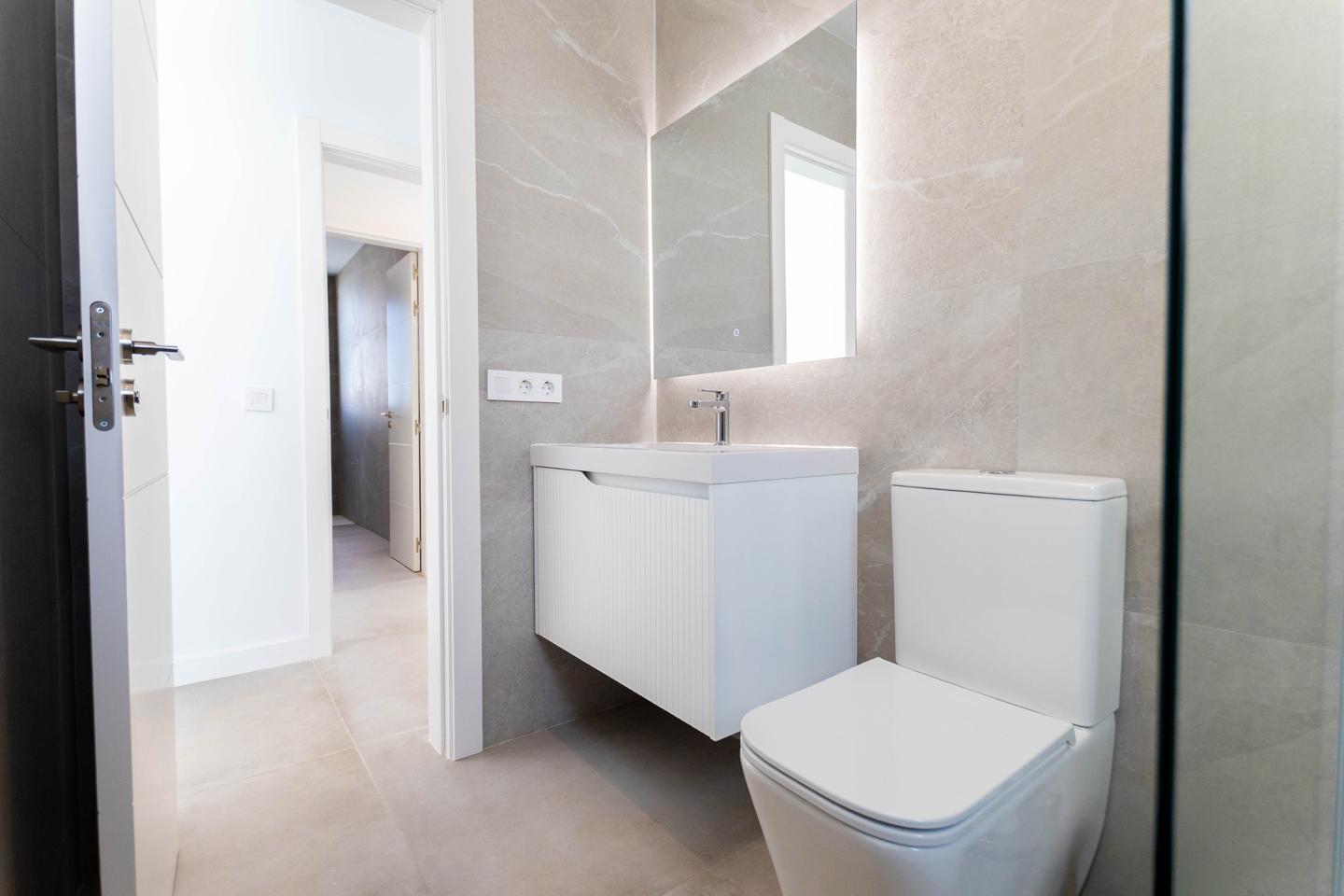 Contemporary 3 Bed Detached Villa With Pool